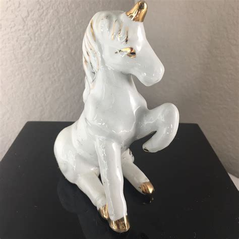 unicorn white gold.